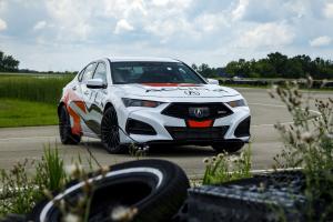 Acura TLX Type S Time Attack Pikes Peak 2020 года 